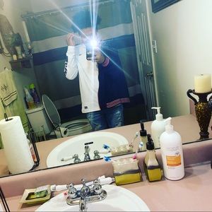 Meet your Posher, Christian